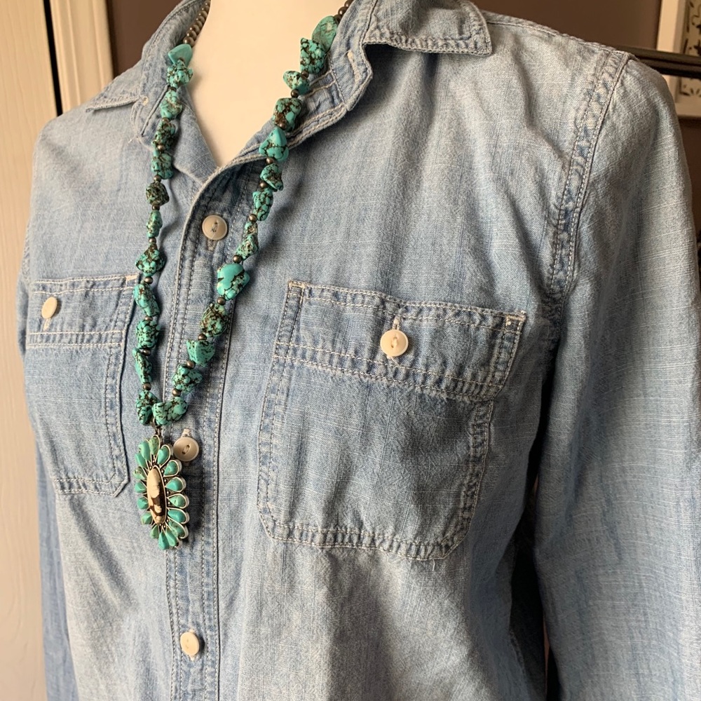 Madewell Button Down Top size Small. 🌿